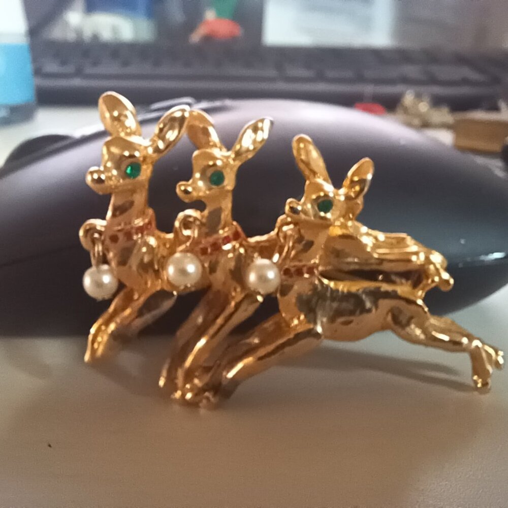 Vintage Reindeer Brooch with Faux Emerald eyes and dangling faux pearls